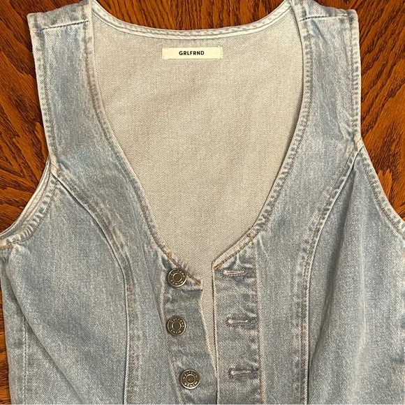 GRLFRND Amaya Belted Jumpsuit “Someone New” Light Wash Denim. Size XS - Picture 6 of 15